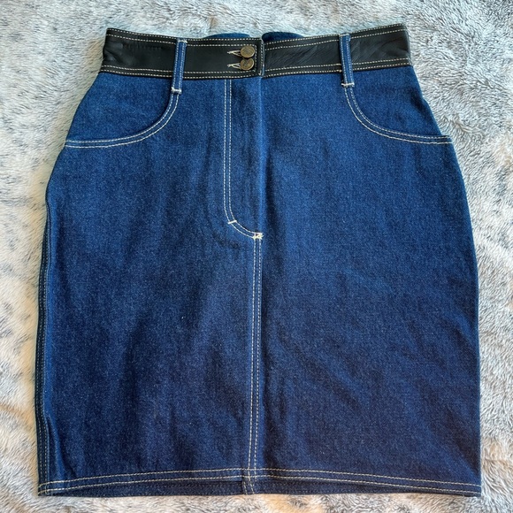 GIANFRANCO FERRE Vintage RARE 80s Denim Mini Skirt Oaks by Ferre - Picture 4 of 7